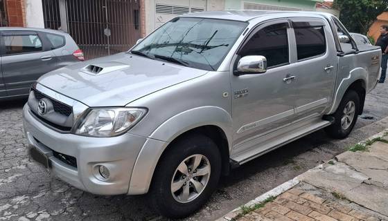 TOYOTA HILUX 3.0 SRV 4X4 CD 16V TURBO INTERCOOLER DIESEL 4P AUTOMÁTICO